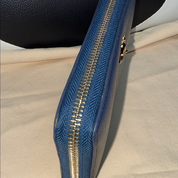 Vivienne Westwood Blue Leather Wallet - Picture 9 of 15